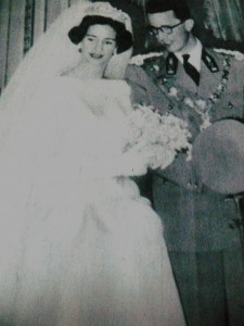 Traje de Novia con cuello de Vison Blanco 67